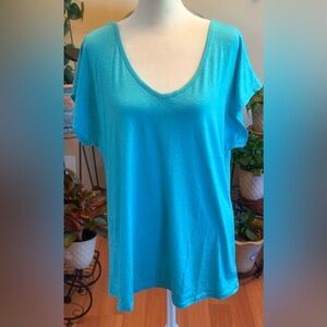 Women’s Aqua Blue Cap Sleeves Casual T-shirt V-neck Size Large Stretchy